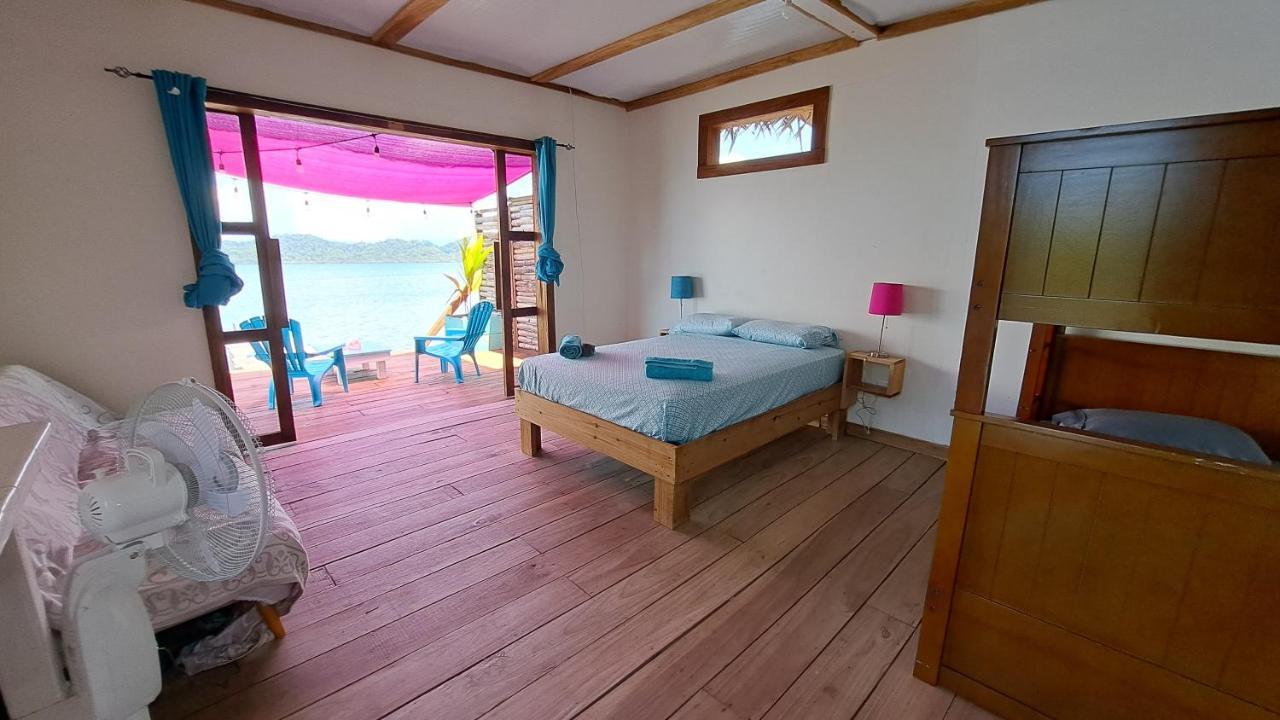 El Clandestino Villa Bocas del Toro Exterior photo
